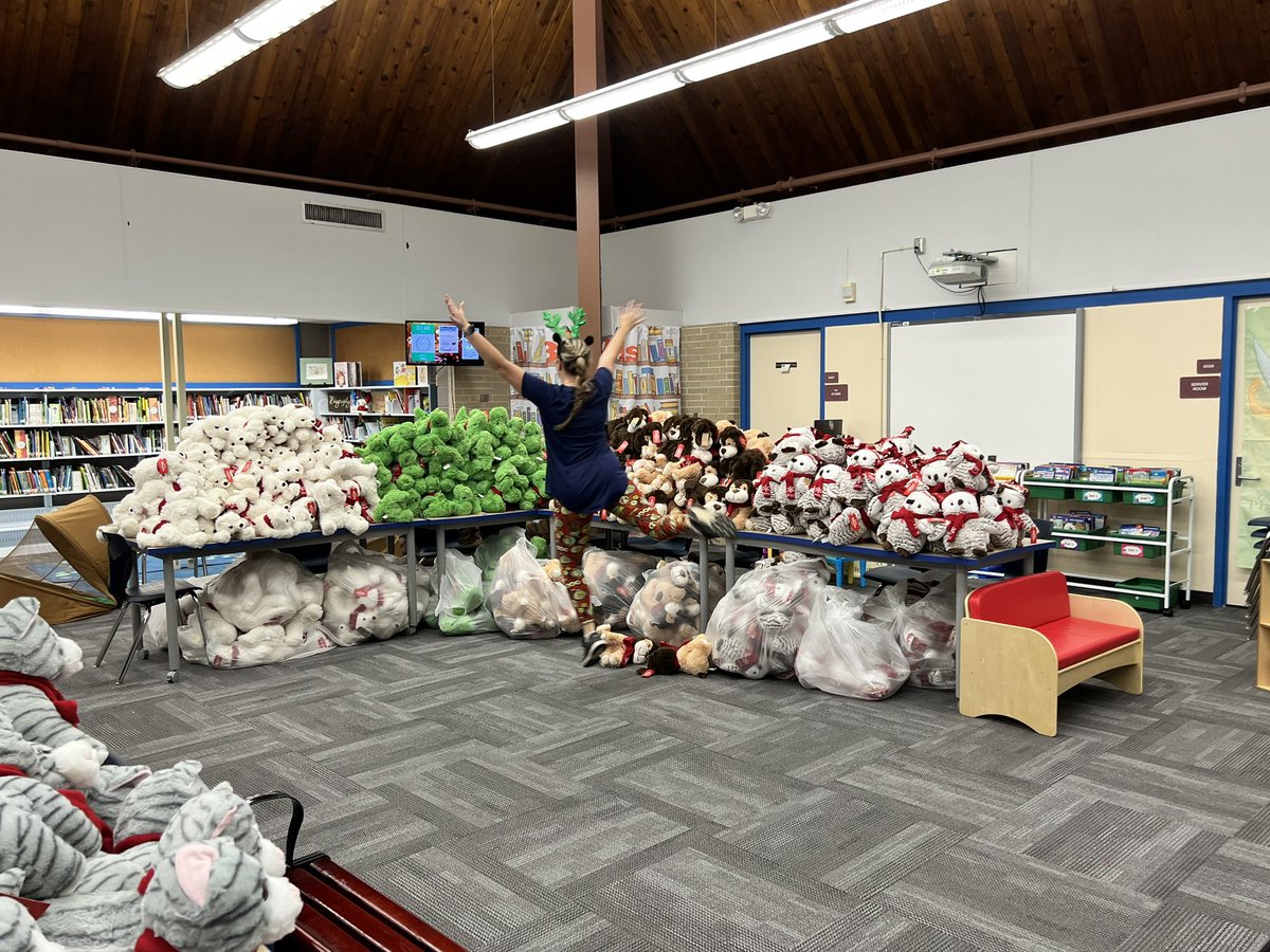 Some special surprises arrived a day early for Santa’s visit tomorrow! 
<a href="/MrsWatsonWB/">Jillian Watson</a>  can hardly wait!! 
<a href="/WoodbridgeElem/">WoodbridgeElem</a>
