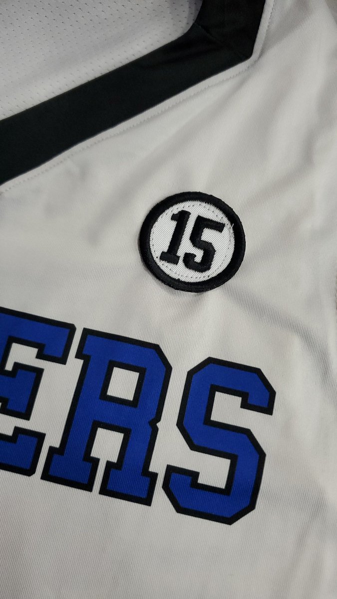 L-S Boys Basketball tweet media