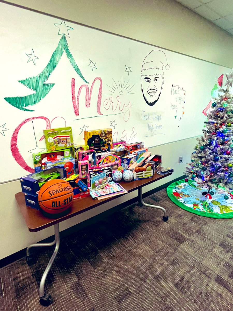 SISD_Technology's tweet photo. Merry Christmas from the Technology Department! Today we had our annual ugly sweater, toy donation, Christmas luncheon. 🎄 https://t.co/bhJWNFMyOa