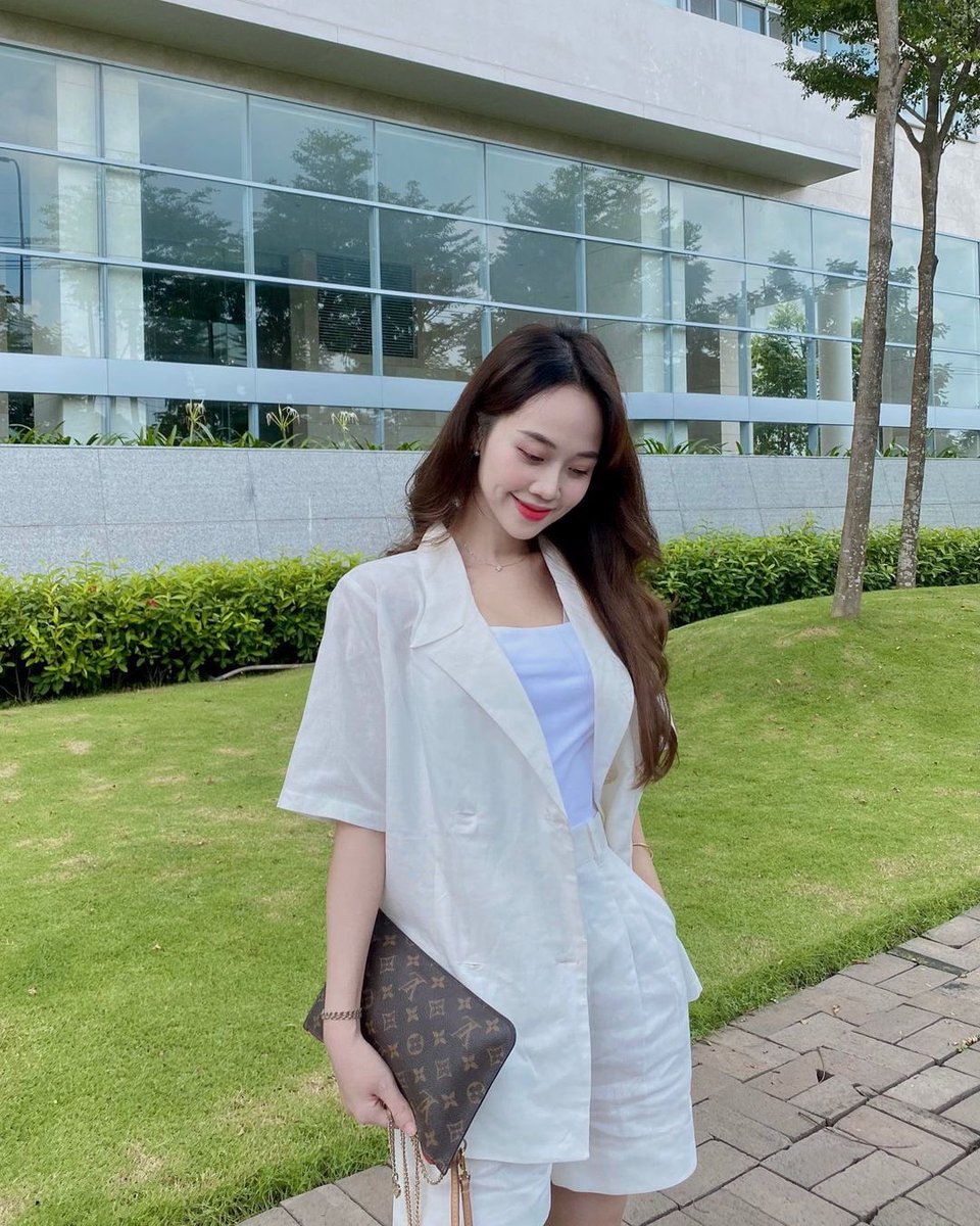 Lisa091100 tweet picture