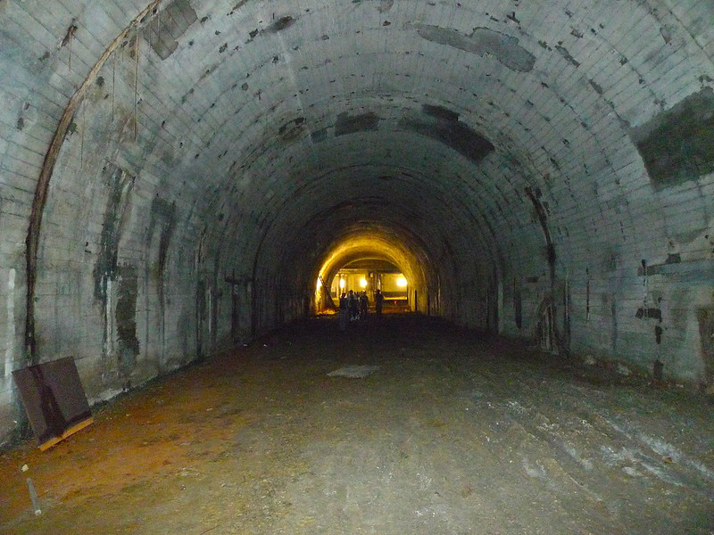 sovietsoleri's tweet photo. into the dungeon https://t.co/9RXgU0ZvnE