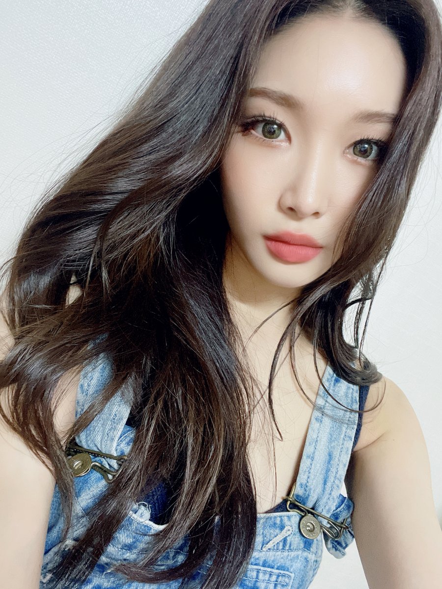 CHUNG HA tweet media