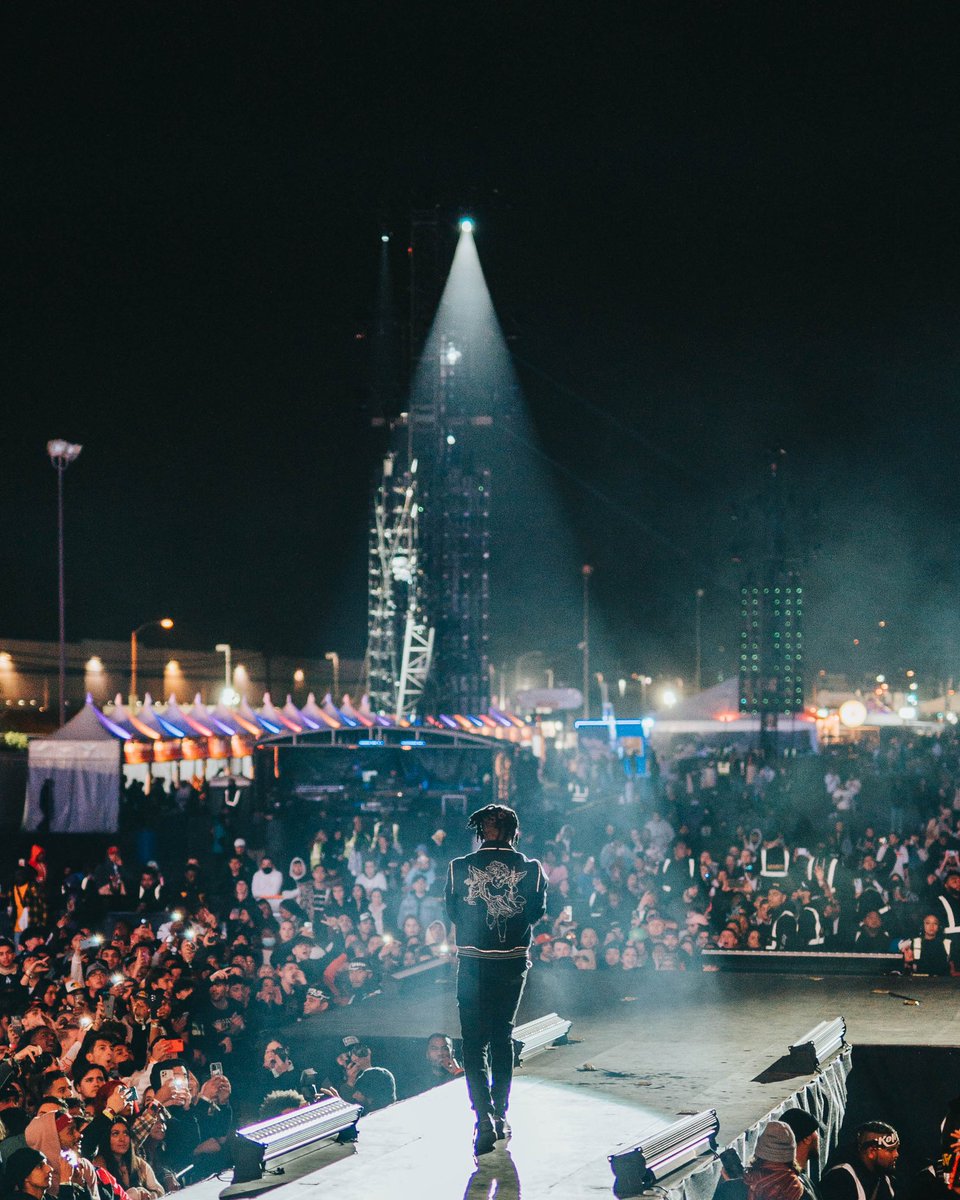 skylerfinch's tweet photo. ROLLING LOUD CALIFORNIA✨💎

shot by me📸 https://t.co/KTsyiQzoEP