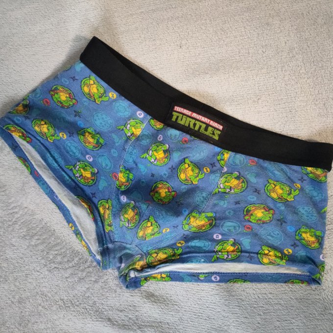 Used boxers by @HornyMax2003 https://t.co/b9uV0PsMp0 Find it on #ManyVids! https://t.co/XlSocIQP86