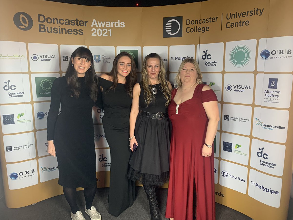 parrystacey's tweet photo. Fantastic evening tonight at the #DNBizAwards well done to all the winners, particularly @Active_Fusion https://t.co/QtDCqnOV3e