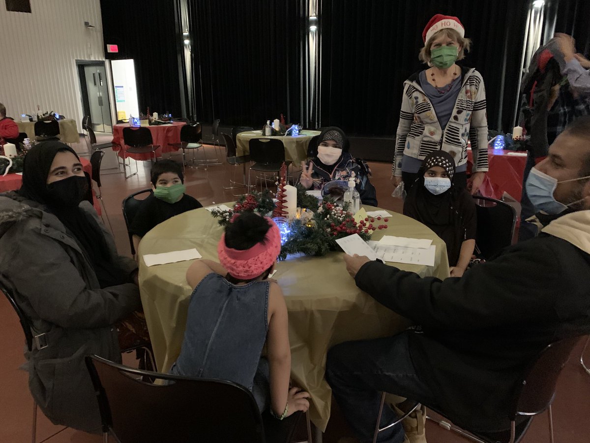 tm_kavanagh's tweet photo. Wishing everyone all the best for the Holidays and New Year!!! Thank you to Britannia Woods and OCH for the great evening! ⁦@OCH_LCO⁩ ⁦⁦@BritanniaWoods⁩ ⁦@StephaneOCH_LCO⁩ https://t.co/rSbI3hleGv