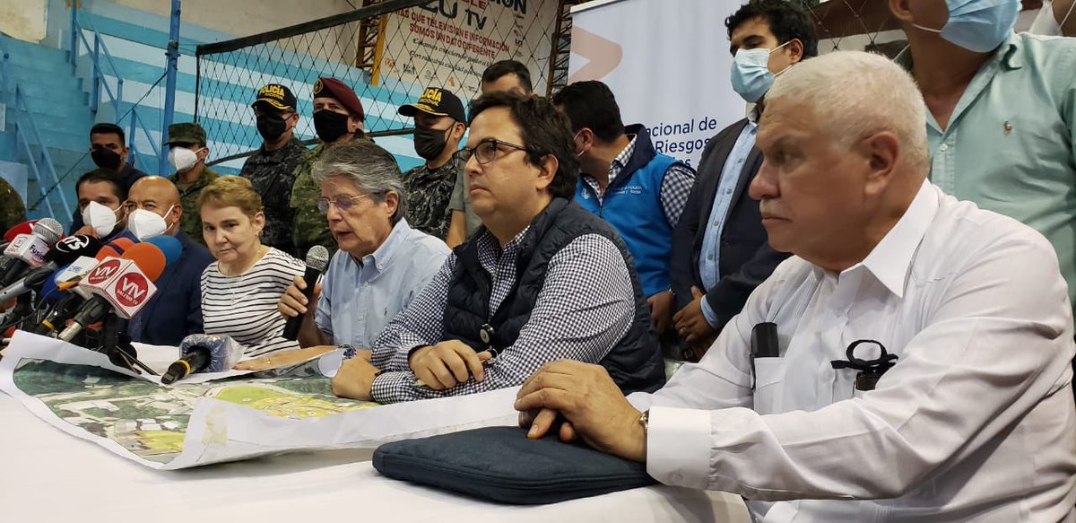 MIT_Ecuador's tweet photo. Además, las autoridades de Estado en rueda de prensa en #Zaruma dieron a conocer el plan de contingencia ante la emergencia en el altiplano orense #ElOro https://t.co/UkJxzutSlt
