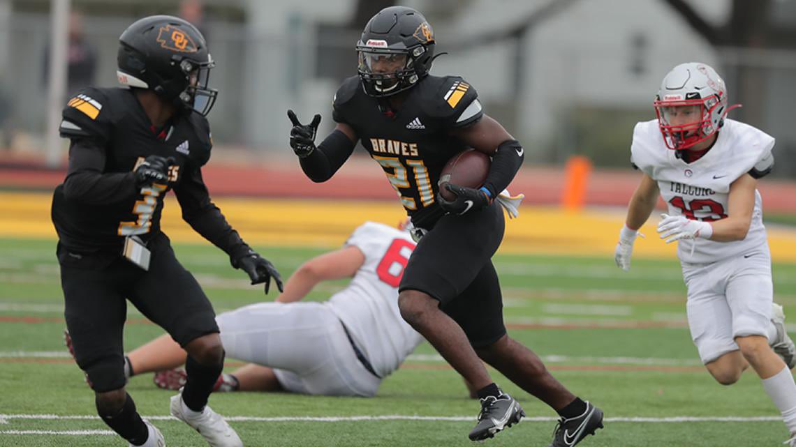 Blessed to receive an offer from Ottawa University! <a href="/CoachNickDavis/">Nick Davis</a> @OttawaUFootball <a href="/CoachBClarkCHHS/">Brent Clark</a>
