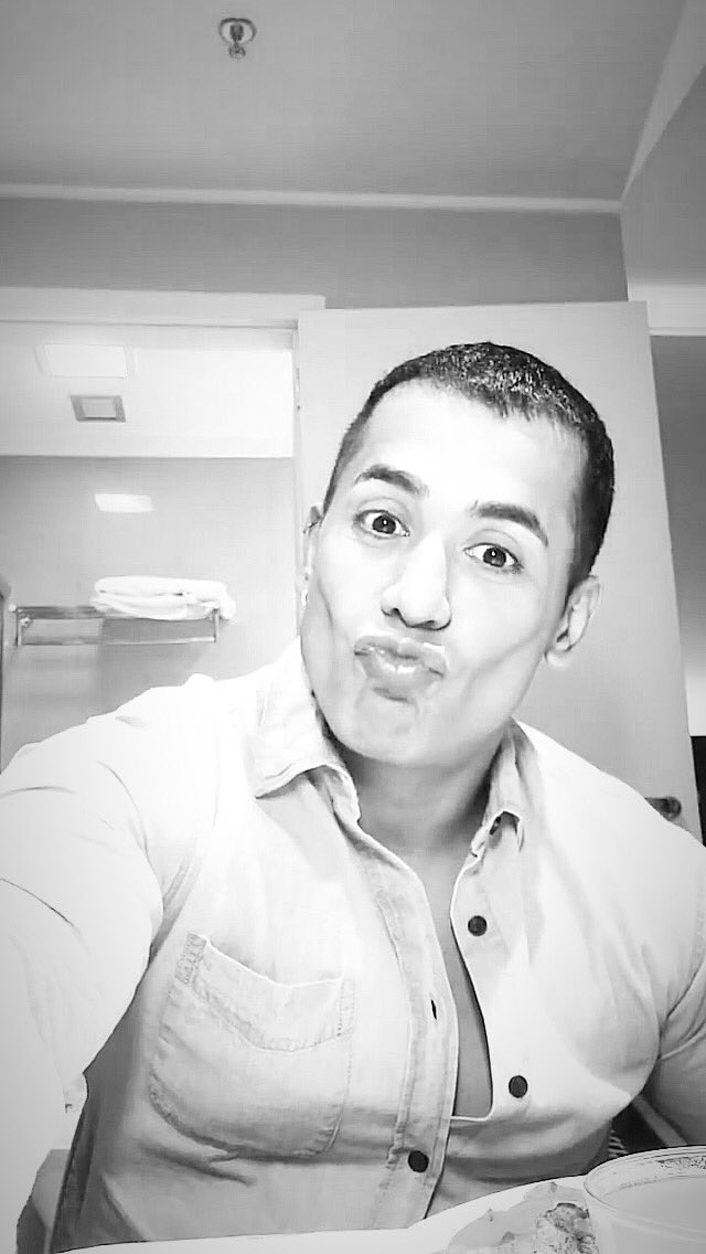 tuittaloress's tweet photo. Tão pitico gente, coração aqui não aguenta tanta fofura 🥺💙 https://t.co/RAZ88DkY1Z