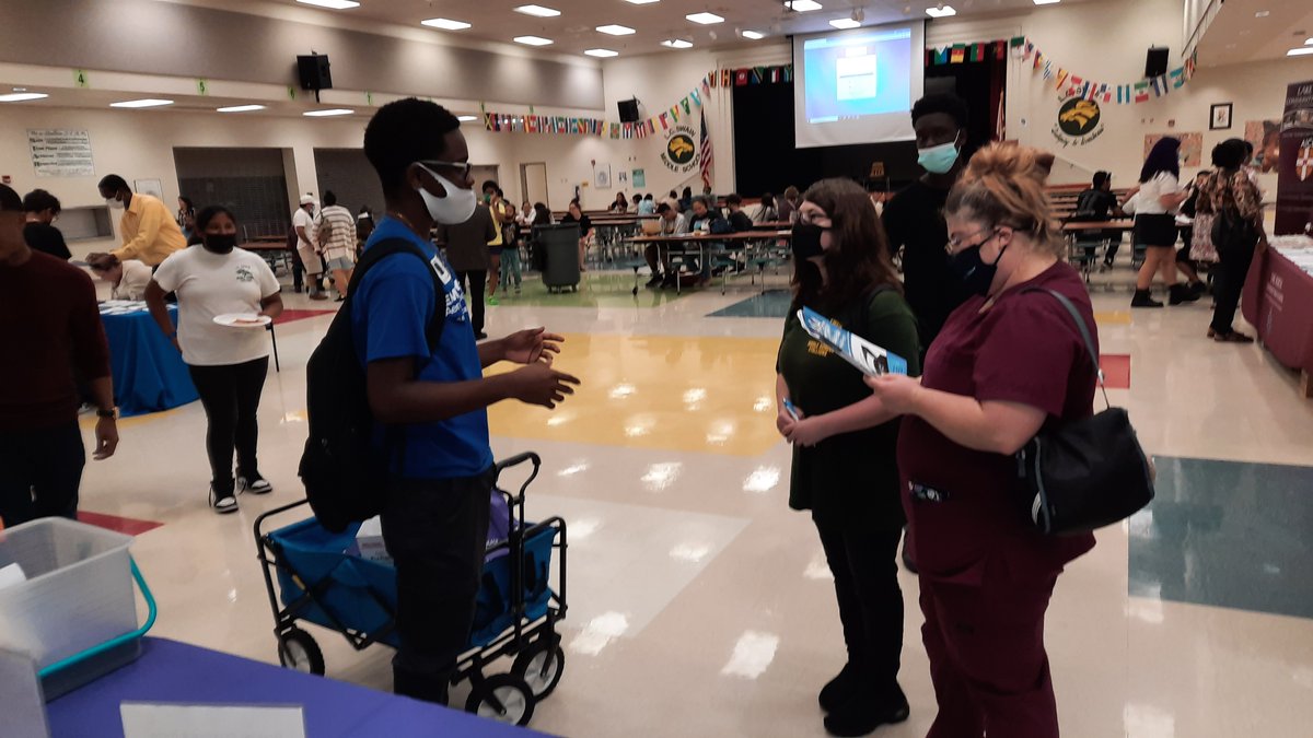 BoyntonMedical's tweet photo. π
on the Prowl. Issac Jacques alum of @LCSwainMiddle , explains how BASA helpsstudents soar high.
@JuncoScience
#theChoiceisyours
#Magnetshowcase
#BoyntonAerospaceScienceAcademy https://t.co/EmLo9WJDLT