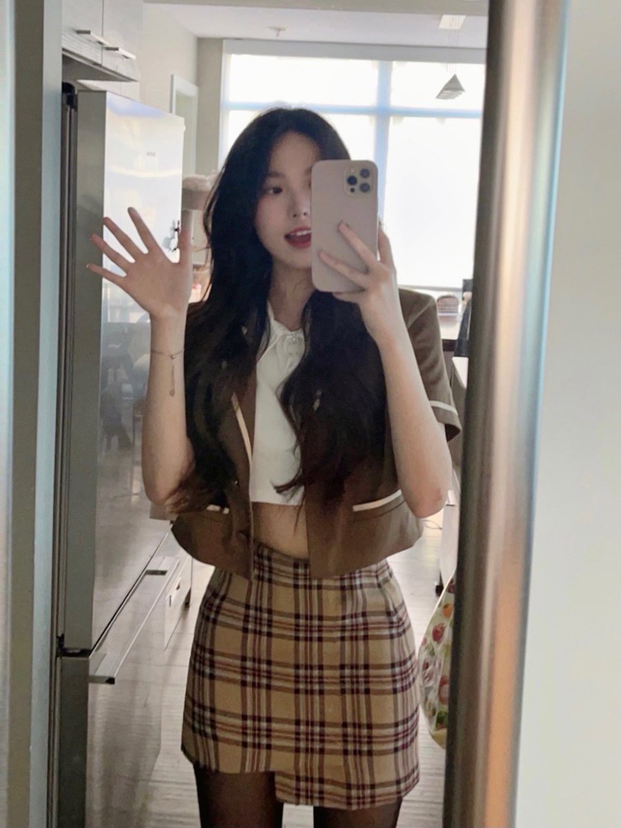 syn__sc's tweet image. hi :)