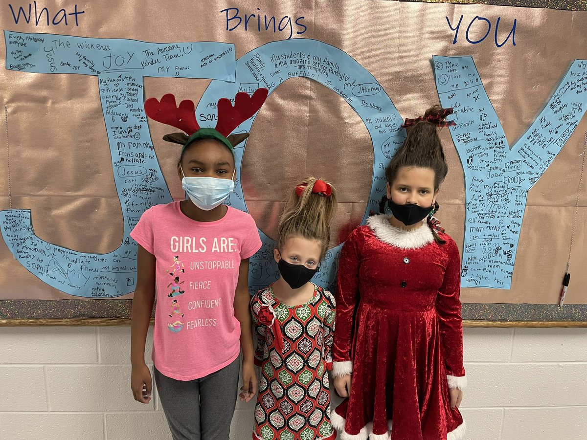 Fun in Whoville at Thanksgiving Elementary!!❤️💚❤️