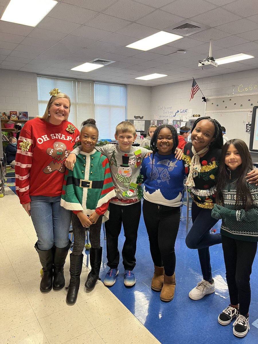 Ts and Ss rockin their ugly Christmas sweaters today for spirit week! <a href="/HDBobcats/">Hanford Dole Bobcats</a> @RivasPrincipal @MrsGrayAP_HDES <a href="/RSSchoolsNC/">Rowan-Salisbury Schools</a> #DoleStrong