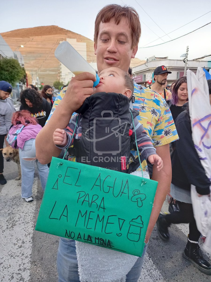 La imagen de la movilización en Comodoro Rivadavia 

elcronistacr.com