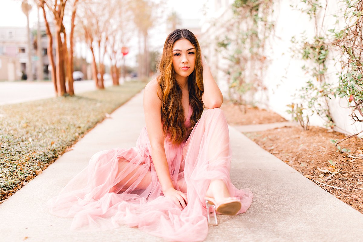 sparkling_bay's tweet photo. A few favorites from Kaylee's session! Clear Falls High School, Class of 2022🎉  @kayleefaithh18 https://t.co/mzHJ2OfdyV