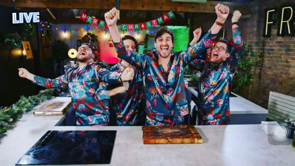 KatiiTusa's tweet image. WELL DONE LADS! 
EPISODE 3
🍾🔥🐟☃️✅
THIS TRAIN HAS SAILED
@sortedfood #sortedfood #PIOLive