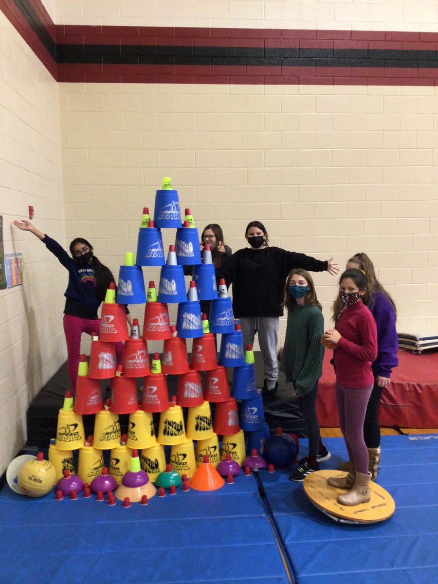 RES Grade 6 girls show their creativity in Miss Hagopian's PE class when they build a holiday tree 🎄 <a href="/hempfield/">Hempfield SD</a>