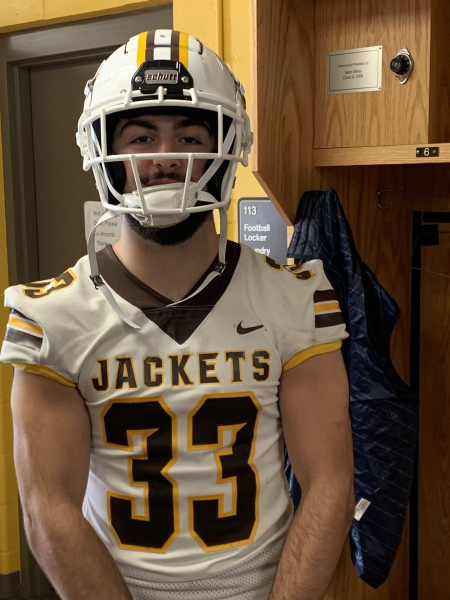 kross_rapini's tweet photo. NEXT CHAPTER ‼️‼️Thank you @CoachHilvert @tyhaines16 Can’t  wait to get to work !!! #BW #SWARMA22ULT #BallnBerea @OPQuakersFB https://t.co/qWflYkvpOw