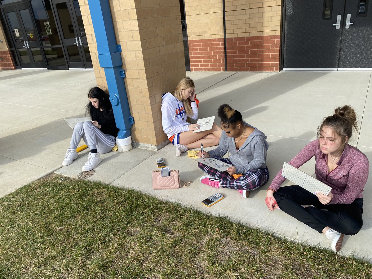 CPurcell_NPHS's tweet photo. Had to take advantage of the beautiful weather on Wednesday! Was a tad bit windy, but made for a great day solving proportions.
#OutdoorMath #SidewalkChalkNextTime https://t.co/nfhETR8kTh
