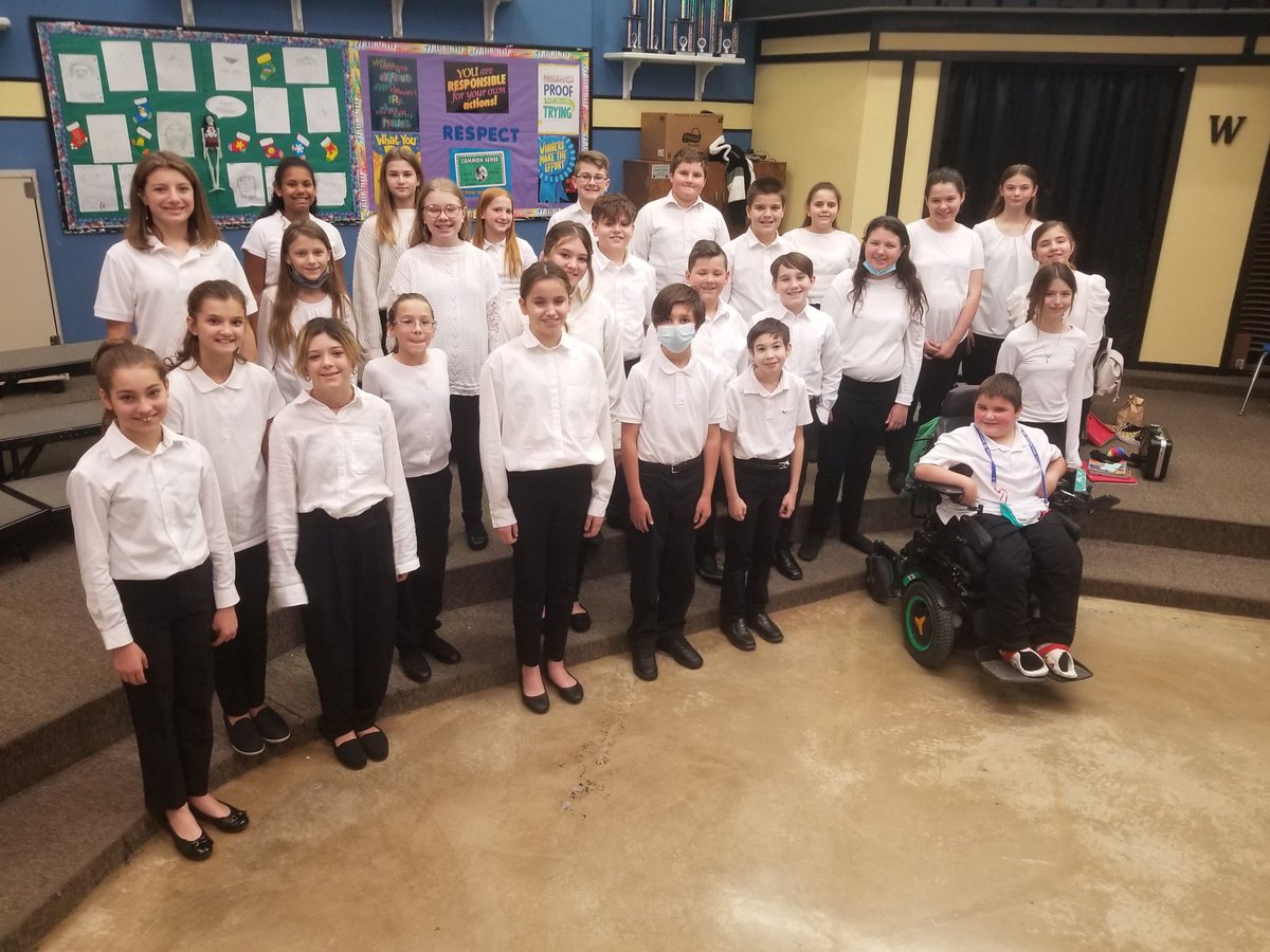 SMSJagsMusic's tweet photo. In-class Winter Choir Concert on December 8, 2021 was a success! Students have access to materials to show friends and family. https://t.co/DbYTgx4LQ1