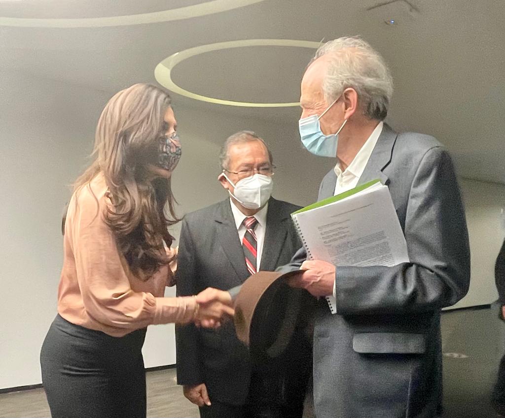 Dra. Kenia López Rabadán tweet media