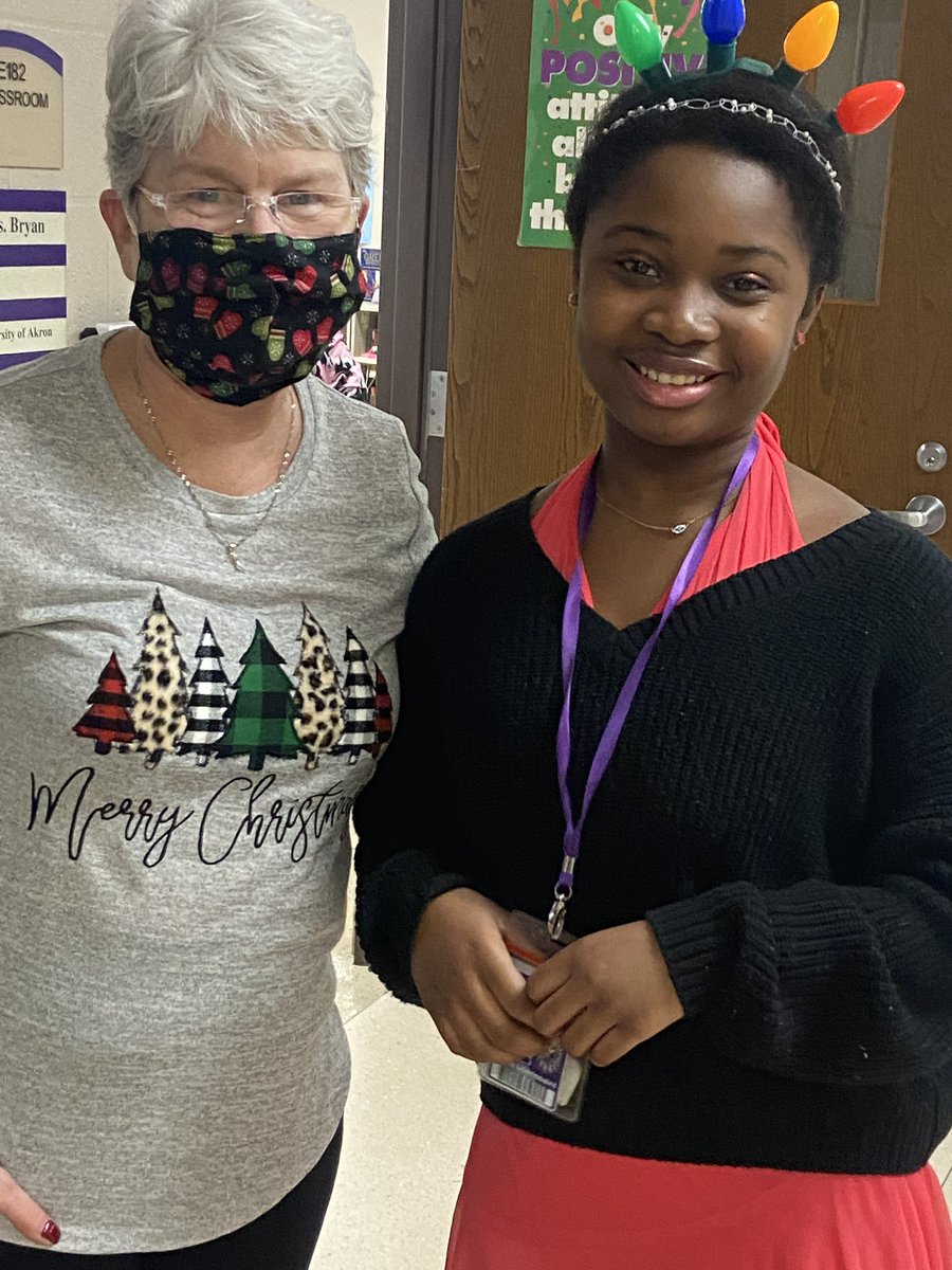 BMS has the kindest students! Daina Lherissaint saw Mrs. Manocchio struggling with Christmas bags and ran to help her get them in the building!     💜🎄   Please share to spread this awesome example of kindness!