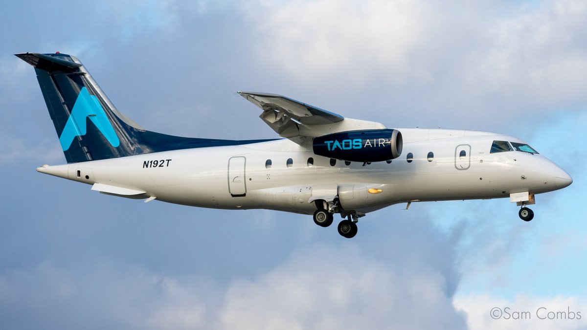 pressxtolive's tweet photo. Taos Air J328 landing at Dallas Love from Taos Regional this Wednesday. Operated by @advancedair_llc #TaosAir #J328 #AvGeek https://t.co/wpqZK9b35t