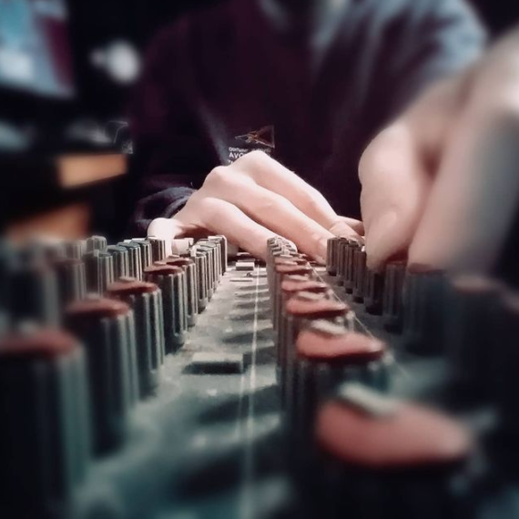 #mackiesr32 #producerlife #recsession #analog MiX📀💿