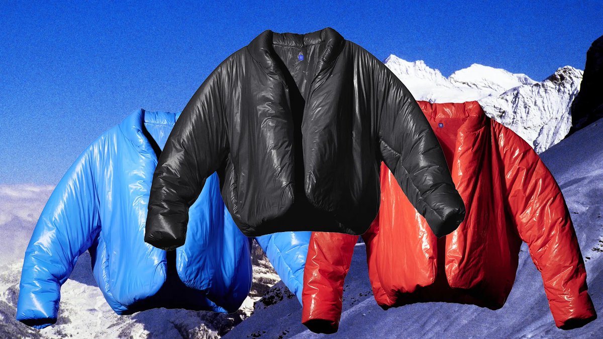 10piecesof8's tweet photo. YEEZY Gap just dropped, for the first time ever, all three colours of their round jacket available worldwide! The highly anticipated jacket of 
the season is finally available! Click  the link below to find out where you can buy!

@10piecesof8

#yeezy 

https://t.co/aViftG50oY https://t.co/M1v1tYeNos
