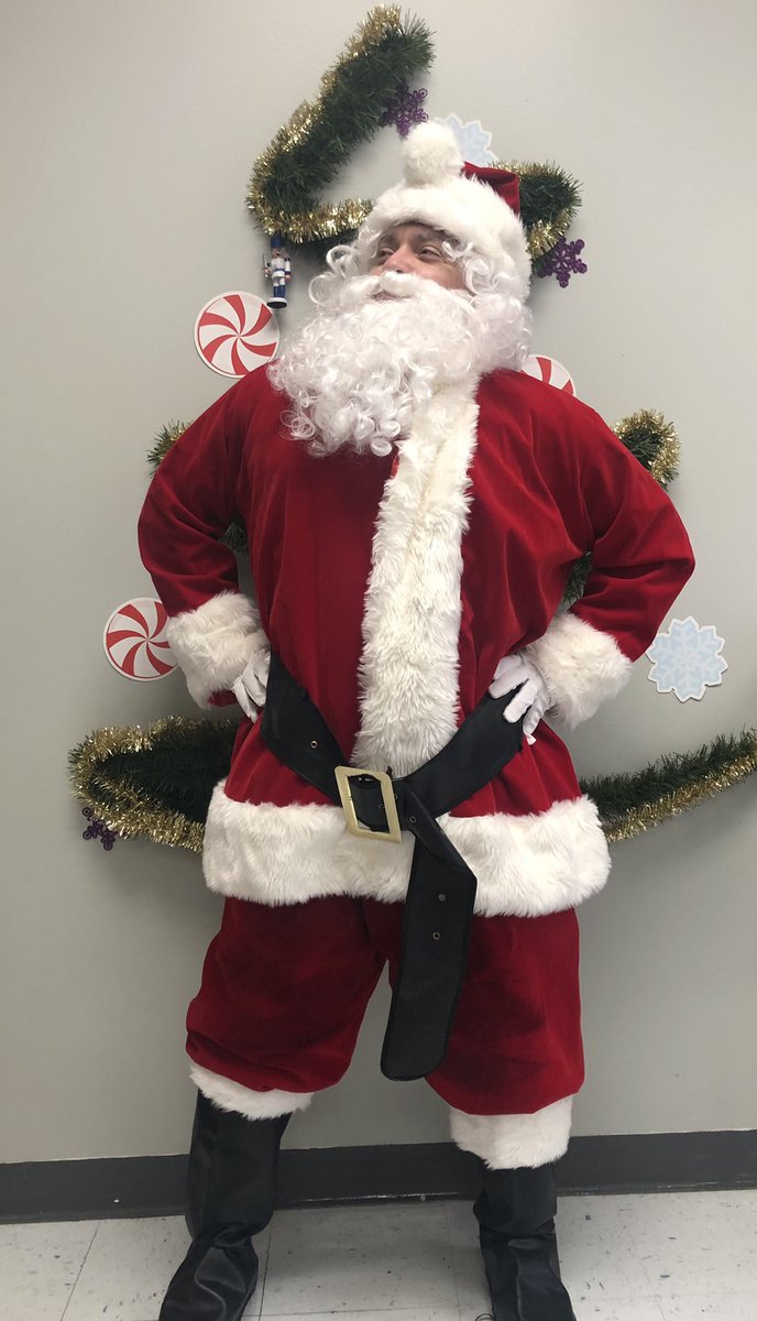 D_AlvarezAISD's tweet photo. Lookie.. I got a promotion @ELGINISD_NEIDIG ! π€£π#santaforaday! https://t.co/MQdj2Vs38D