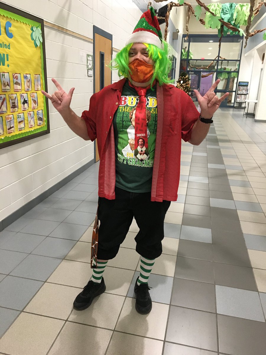 D_AlvarezAISD's tweet photo. Lookie.. I got a promotion @ELGINISD_NEIDIG ! π€£π#santaforaday! https://t.co/MQdj2Vs38D