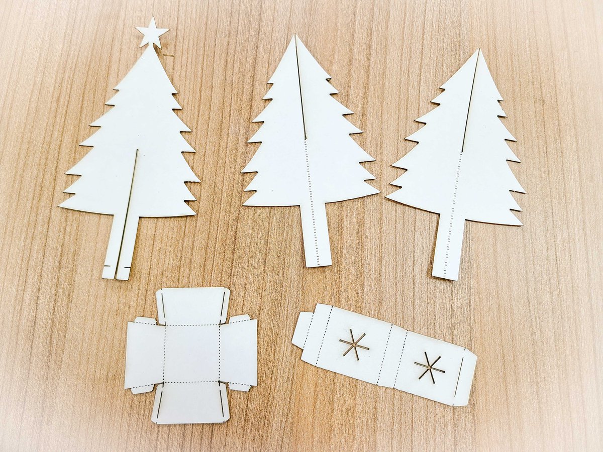946Fab's tweet photo. 釧路もいよいよ本格的に雪が積もり始めましたね。
今日は厚紙を使ってクリスマスツリーの形をレーザーカッターで切ってみました。
少しだけ焦げ跡が残りますが、手で切るよりも素早く正確にカットできるのはレーザーカッターの魅力です。
使用してみたい方はぜひ見学お待ちしてます!
#fab946 #smartdiy https://t.co/2plE54vnSZ