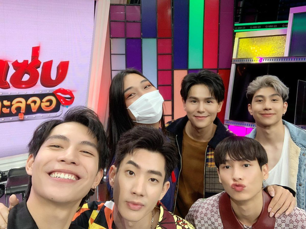 babii_indo's tweet photo. Cr : Feed Jt_junture
https://t.co/9Ujsj4eVGi

#ออฟกัน
#ออฟจุมพล 
#กันอรรถพันธ์
#NotMeSeriesLIVE

[16.12.21] https://t.co/cLFyiF4RyU