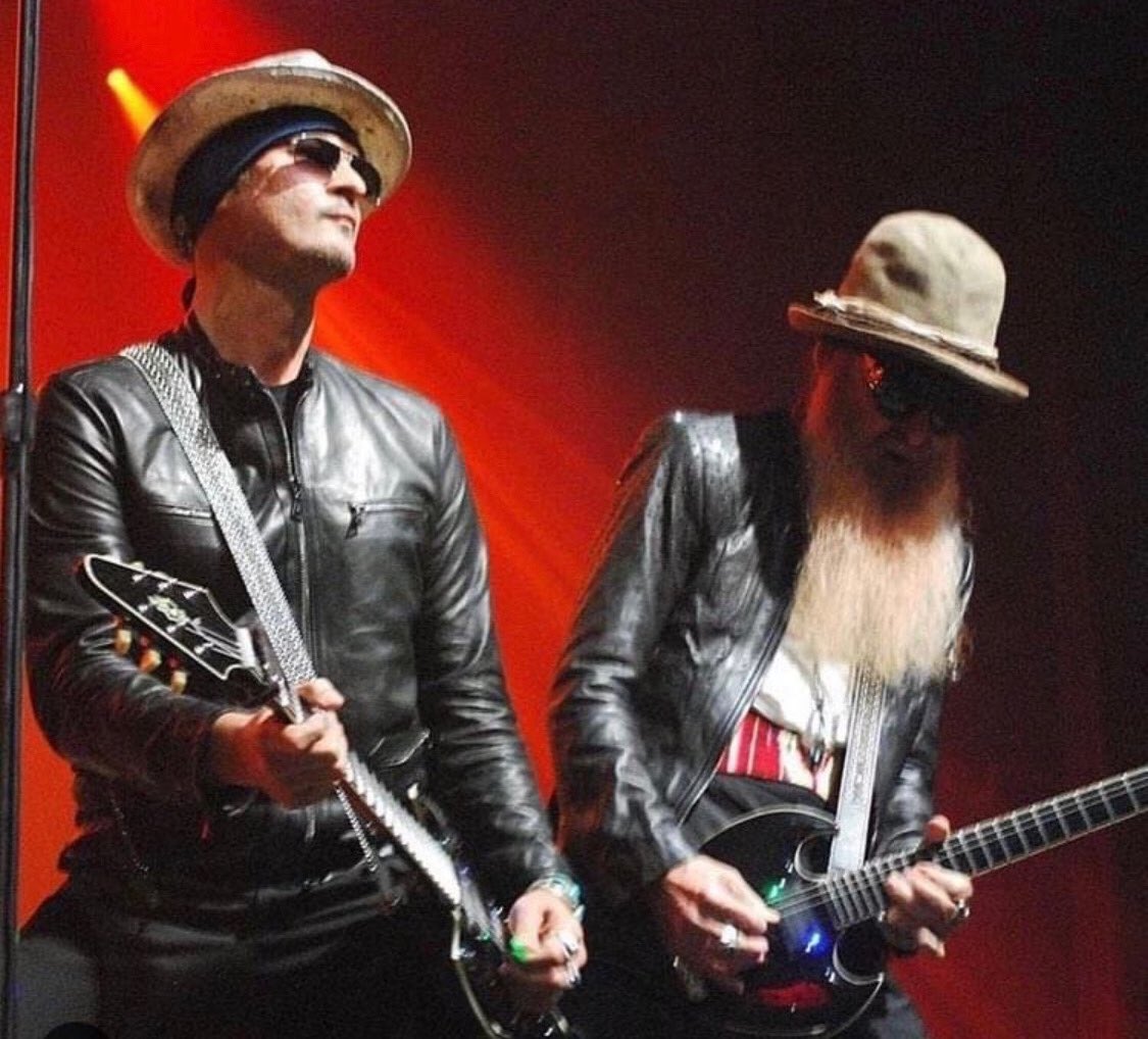 Best5Minutes's tweet photo. The Birthday Boys @austinhanks1 and @BillyFGibbons are having a Blues Bash tonight! Hear
BLUES ALMIGHTY! tonight 8pC on the Tony Kurre Radio app!
Download it now!
https://t.co/cBDyXBsu4l
#bluesmusic #ZZTop #billyfgibbons #austinhanks https://t.co/LCv5r5l9Nt