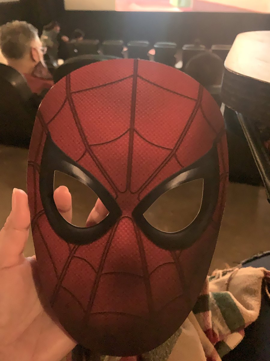 ReynaNiJustinR's tweet photo. Great movie! The excitement during those scenes… dang i kept on clapping and laughing lmao #SpiderMan https://t.co/D5NbK48Xg2