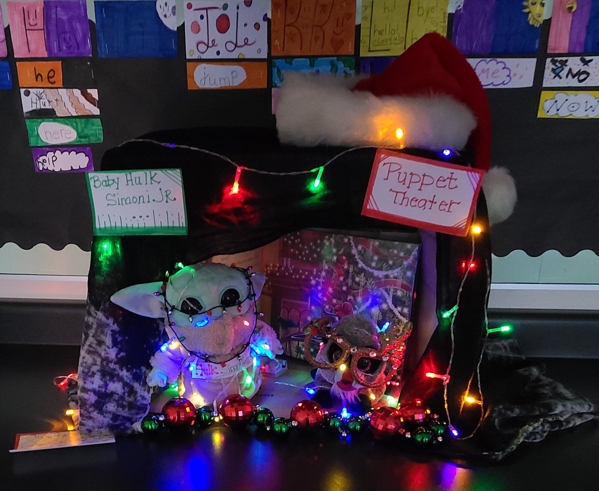 nicole_marieSC's tweet photo. We had a blast with Arts Can Teach, so much so, even our crazy elf joined in the fun! 🌲#artscanteach #artsmatter
.
@MrsIandolo @mrvickersgecdsb @gecdsbpro @BegleyBroncos1 @cmills_gecdsb https://t.co/0HqwrRrQtY