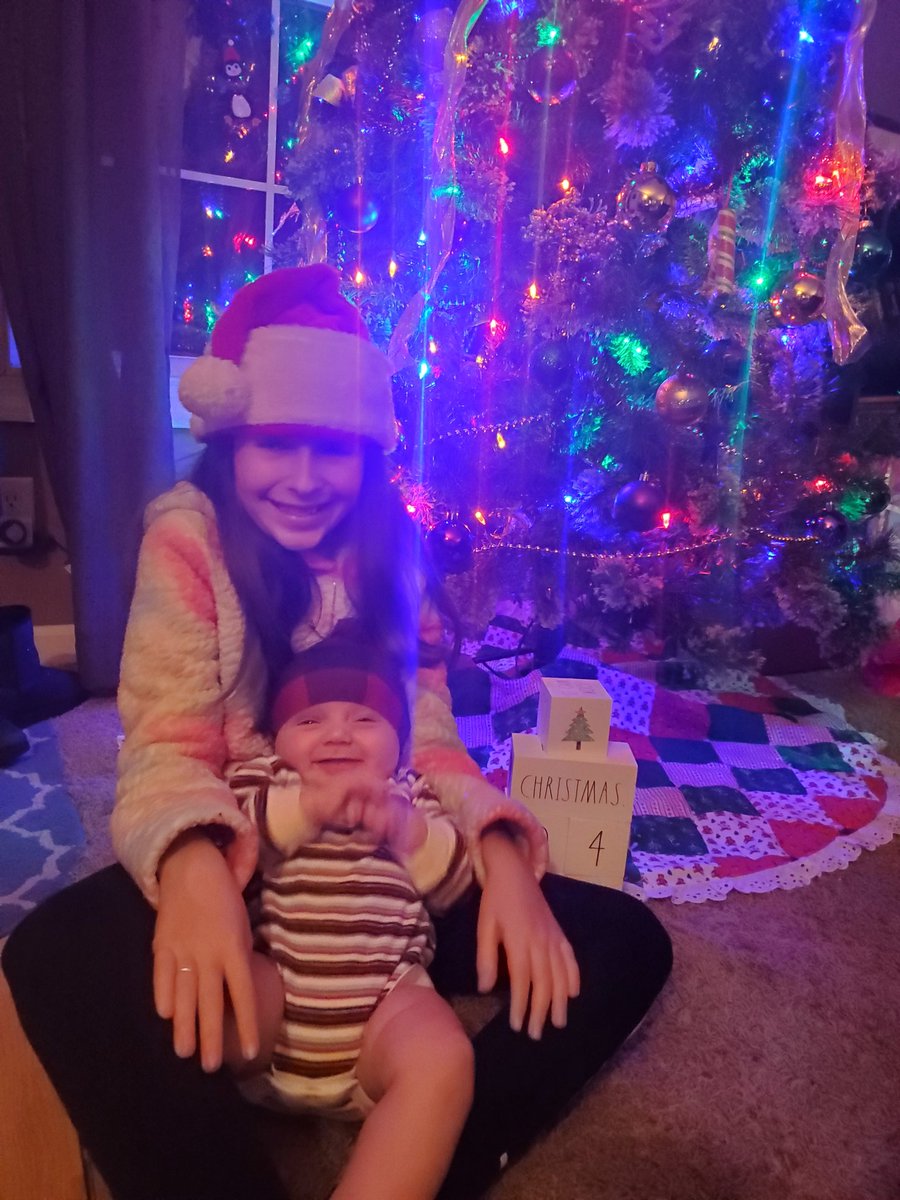 Re_shell11's tweet image. My chunky butt is 4 months 🥰