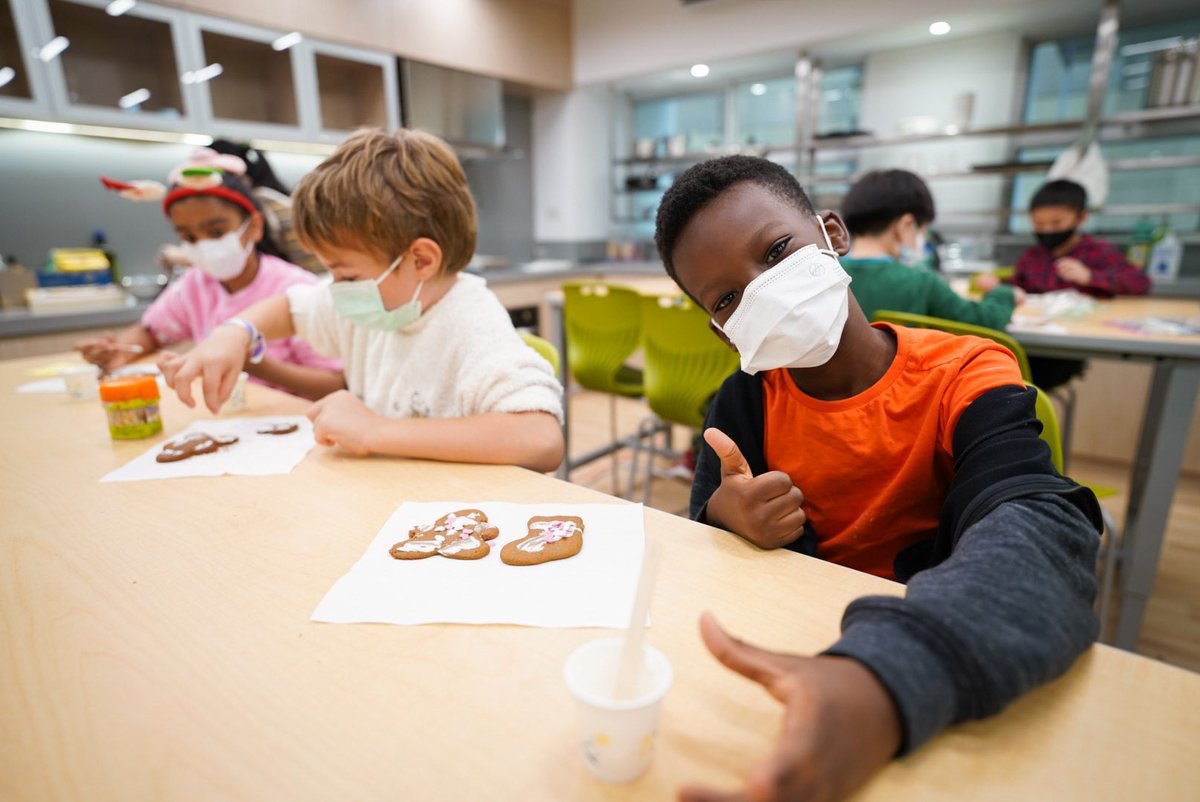 We made Gingerbread cookies in our new Nutrition Studio to celebrate our last day of school before the holiday. 🎄@DSC_EDU @JWalterEDU @mrwaller15 @Adri_Mahoney