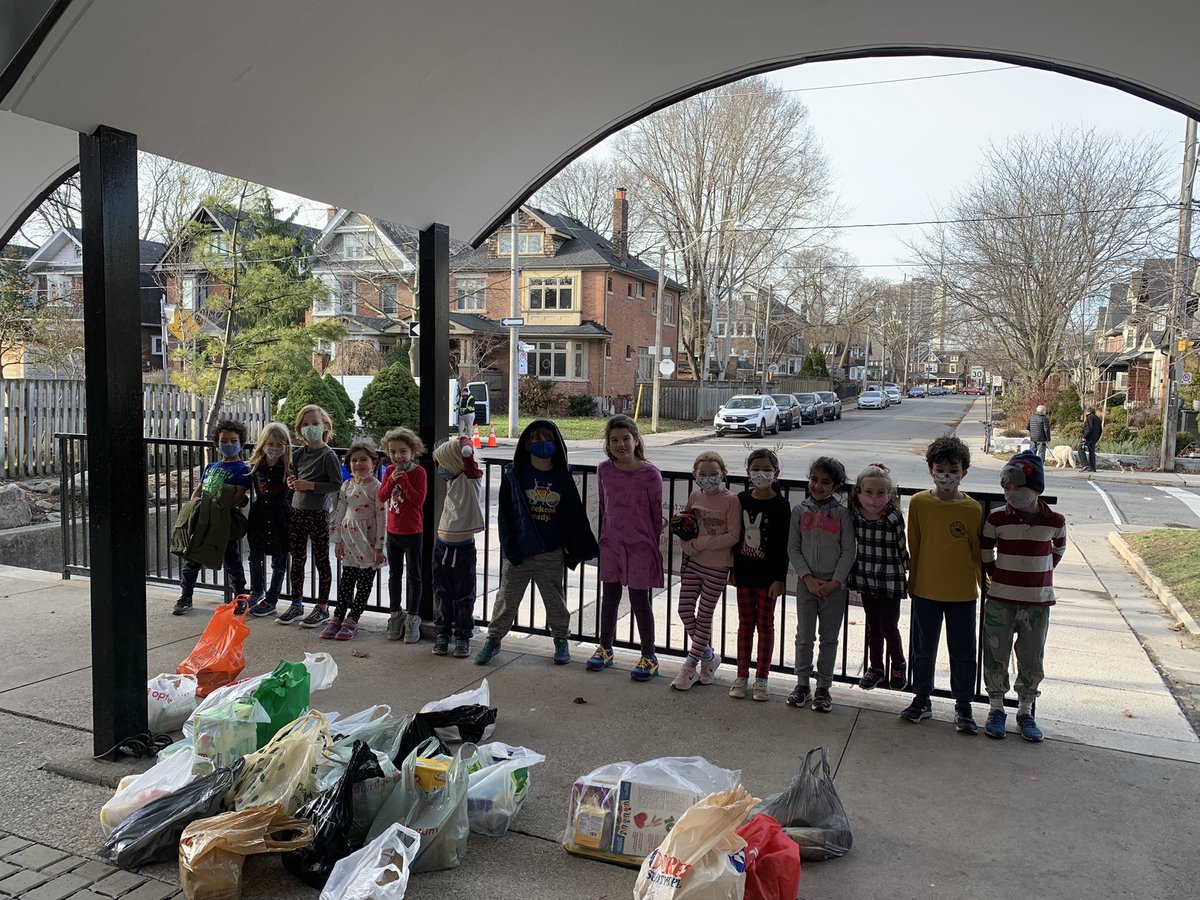 Zoë Rankin (@zoerankin5) on Twitter photo I’m very proud of my students who collected 128 items for the Daily Bread Food Bank. The need for food is very high these days. More and more people are relying on food banks. Please donate if you can. <a href="/JackmanPS1/">Jackman PS</a> <a href="/tdsb/">Toronto District School Board</a> I’m very proud of my students who collected 128 items for the Daily Bread Food Bank. The need for food is very high these days. More and more people are relying on food banks. Please donate if you can. <a href="/JackmanPS1/">Jackman PS</a> <a href="/tdsb/">Toronto District School Board</a>