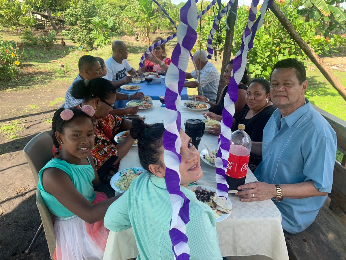 fundakupia's tweet photo. Estuvimos haciendo iglesia con jornadas de ayuno y oración por los  los nuevos proyectos que vienen desde el corazón de Dios para la Mosquita. https://t.co/2Y3PYZ8xyj