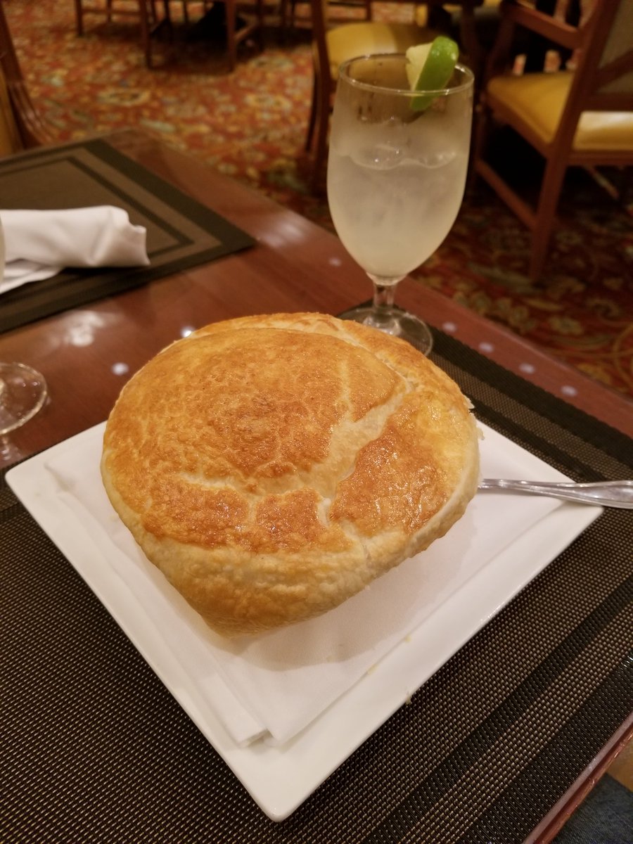 RobertDSquared's tweet photo. This is the puff pastry top floating over a Seafood Pot Pie, like a buttery, crunchy delicious cloud. With an M Street Mule.
I am WAY out my league and not in Kansas any more
#worldcon2021 #omnishoreham
Bartender seems friendly ... but odd
#theshining #definitelynothaunted https://t.co/8VdJ9RCibW