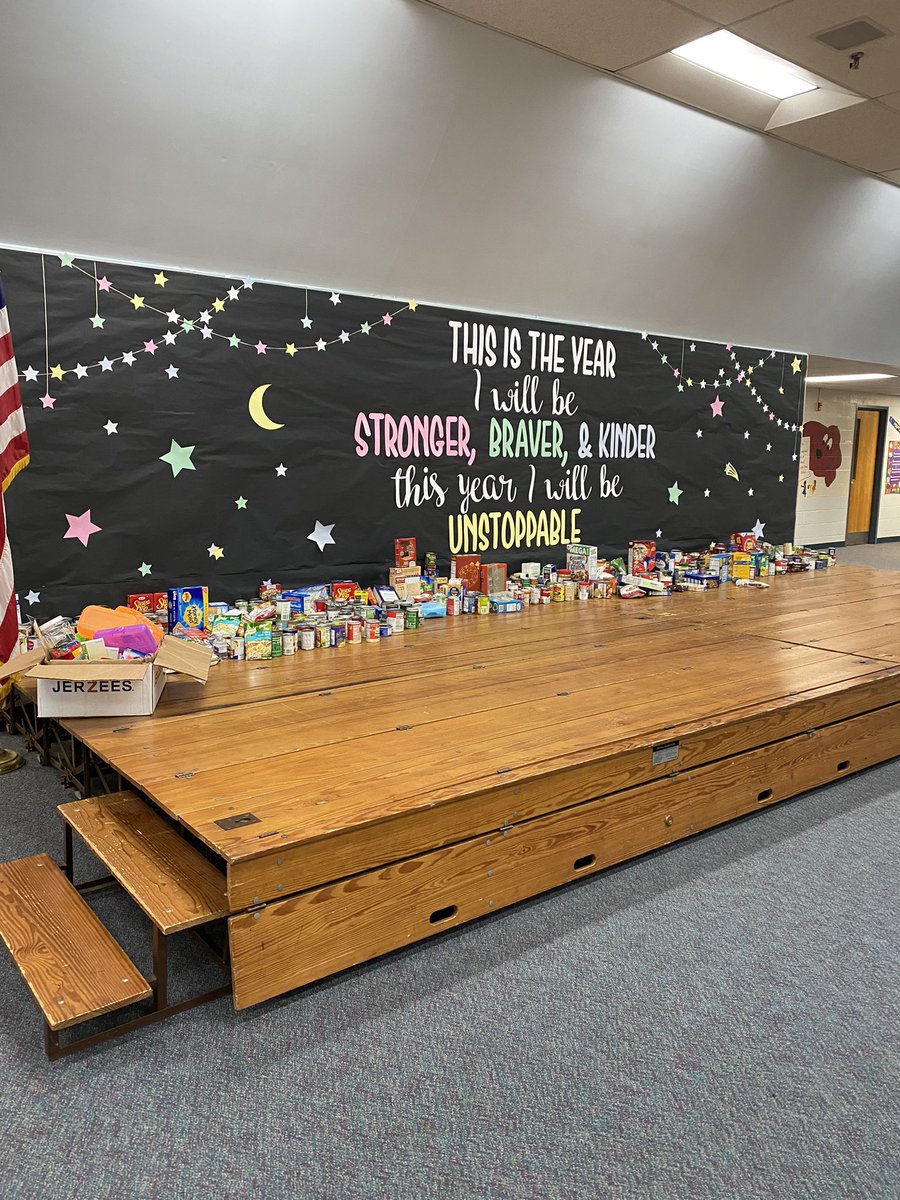 ccs_mrsspacc's tweet photo. Today was the final day of our Holiday Canned Food Drive! Thank you to everyone who contributed! Congratulations to @RashidaShack’s 3rd graders for donating the most items! All items will be donated to the Clintondale Dragon Pantry! ❤️💚 #studentcouncil #parker #clintondalepride https://t.co/U3Is2difLD
