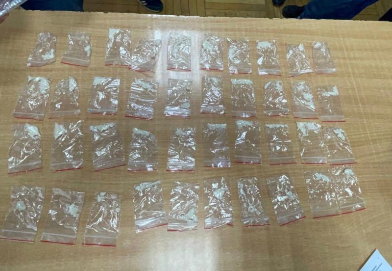 mvd61's tweet photo. В Ростове-на-Дону сотрудники патрульно-постовой службы полиции задержали наркозакладчика

31-летний ростовчанин, судимый за кражи, грабежи и умышленное повреждение имущества хранил 62 зип-пакета с порошкообразным веществом белого цвета.

#gumvdro #МВД61 #полицияроссии #полиция https://t.co/D3prnianlk