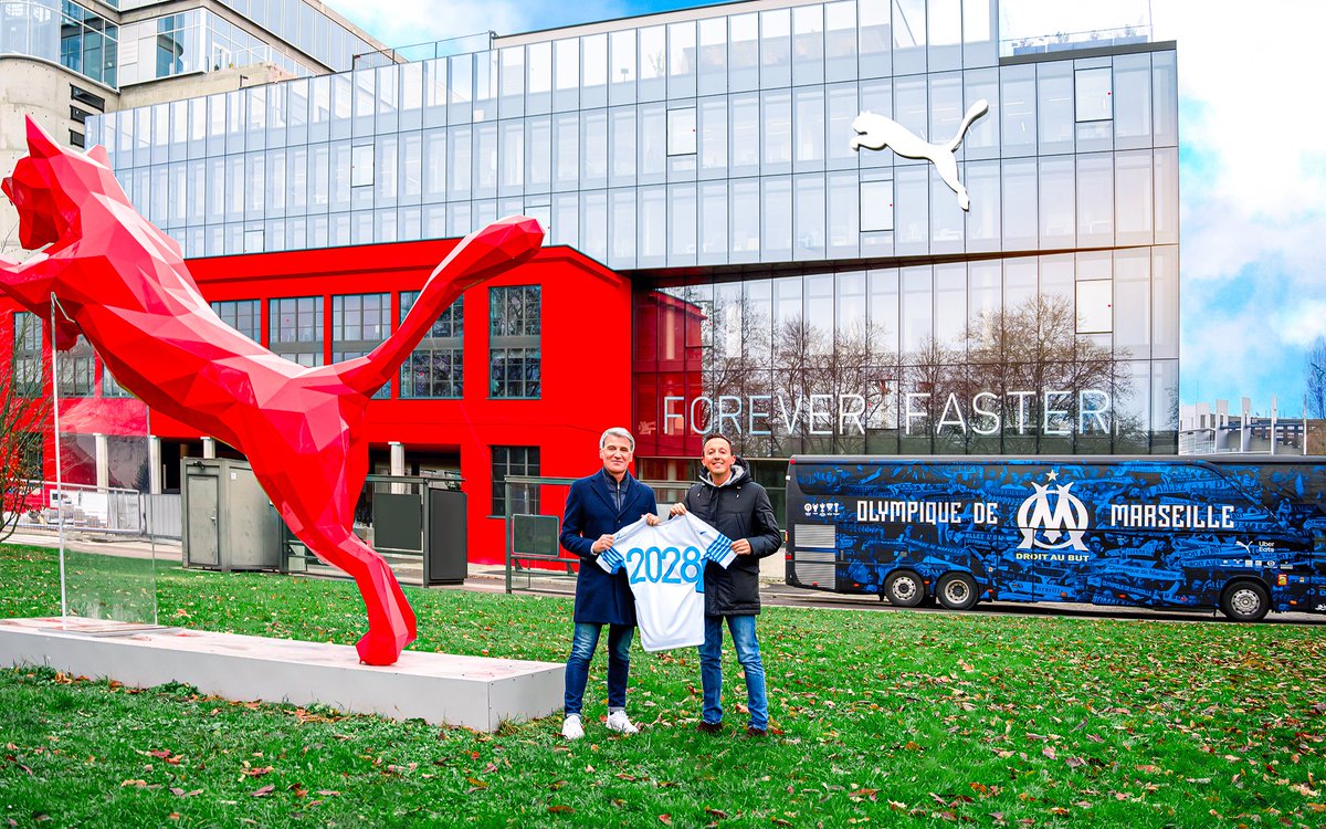 L'histoire c𝗢𝗠tinue forever Marseille 💙🤍
<a href="/pumafootball/">PUMA Football</a> I #DroitAuBut