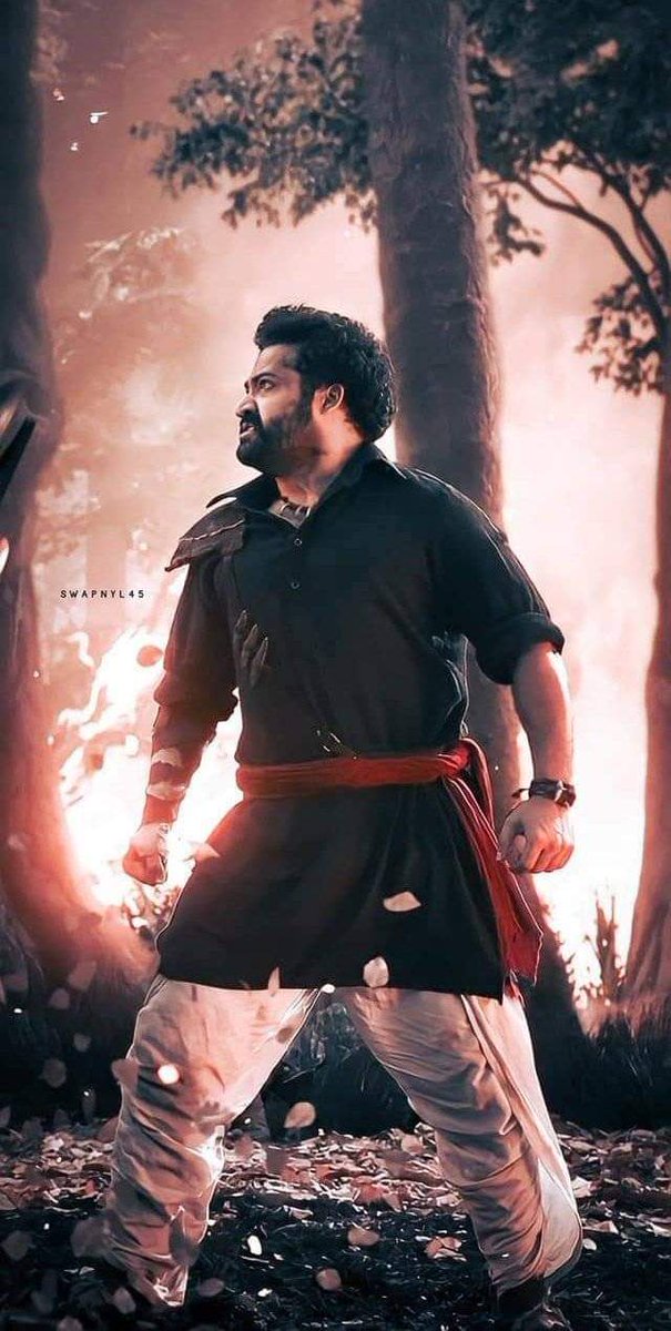 Chinni3333's tweet photo. RAM &amp; BHEEM 🤩 #RRRMovie 

Jan 7th will be a feast for all of us!! 💥💥

#RRRTrailer - https://t.co/kXjlvGBsWc 💥

@ssrajamouli @tarak9999 @AlwaysRamCharan @ajaydevgn @aliaa08 @RRRMovie @DVVMovies @jayantilalgada #PenMovies https://t.co/2Ufb3gbUL3