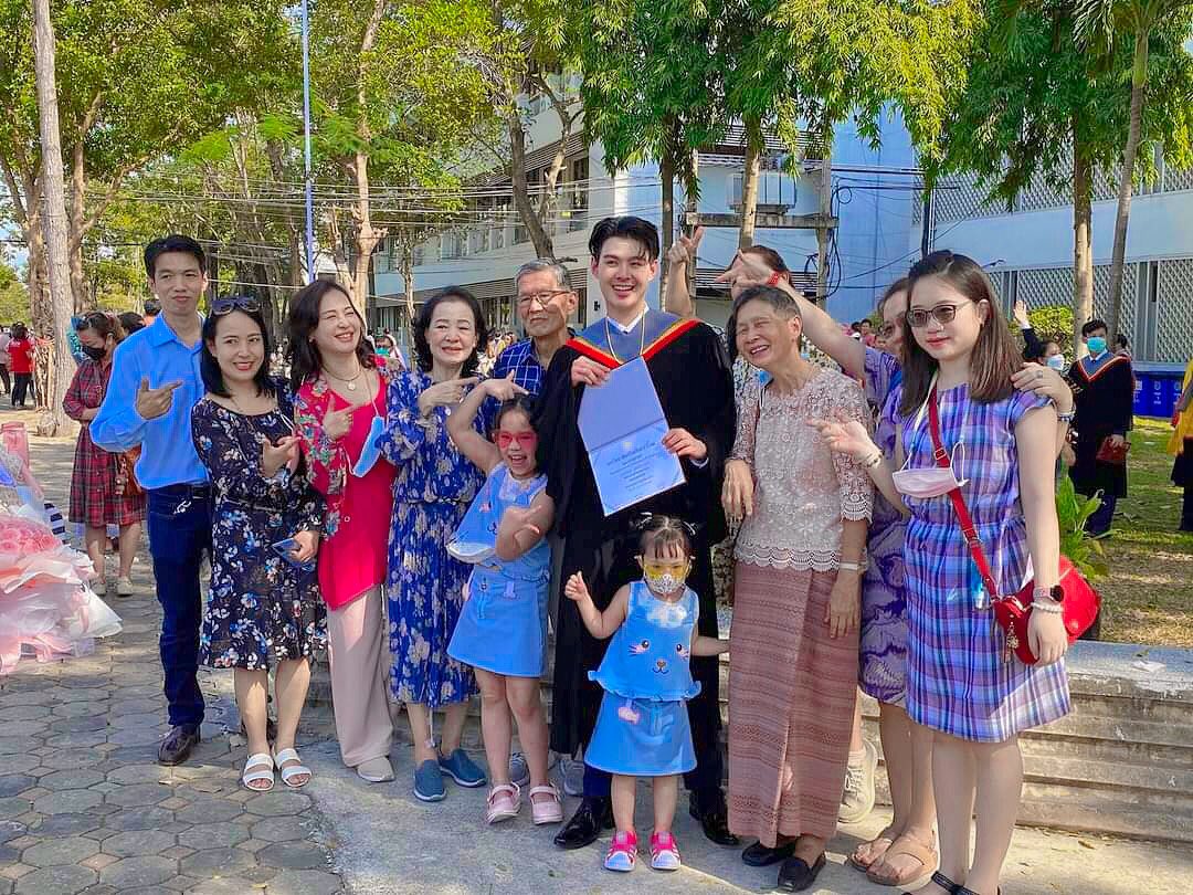 So proud of you baby🥺🎉🎉 🎓🎓#CongratstoSaintSup 
#มาม๊าครับเซ้นต์จบแล้วนะ 
#PerthSaintSation <a href="/Saint_sup/">Saintsup 🎬</a>