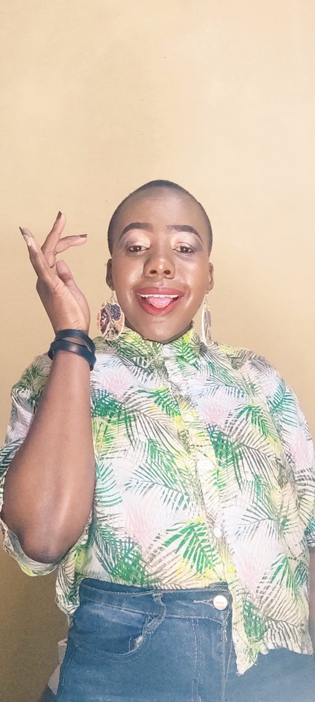 thee_jennylove's tweet photo. Love ๐ฅฐ Peace โฎ๏ธ and Happiness
#KeepHumble #soundsofazania #soulofafrica @KeepHumble2020 https://t.co/X7SsVCXPp3