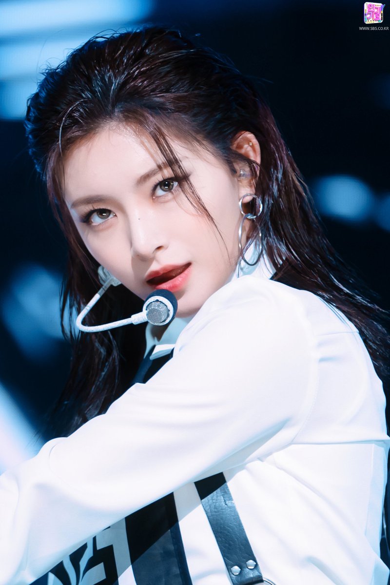 yiren pics tweet media