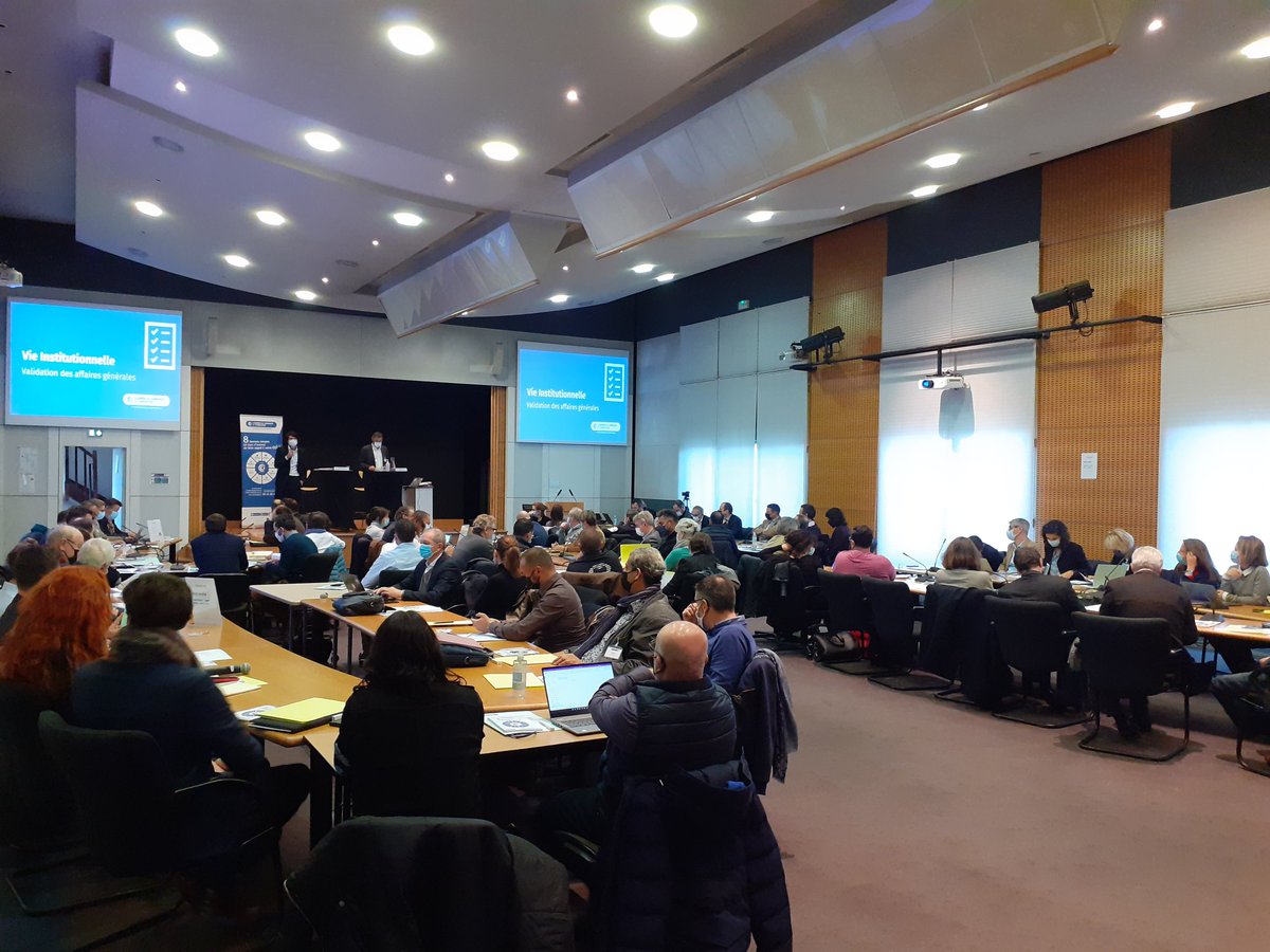 Installation complète pour les représentants de la @CCI49. Merci à tous les élus titulaires et suppléants,  les conseillers techniques et les collaborateurs de la chambre pour ces 5 années à venir. La #cpme49 est pleinement représentée !!