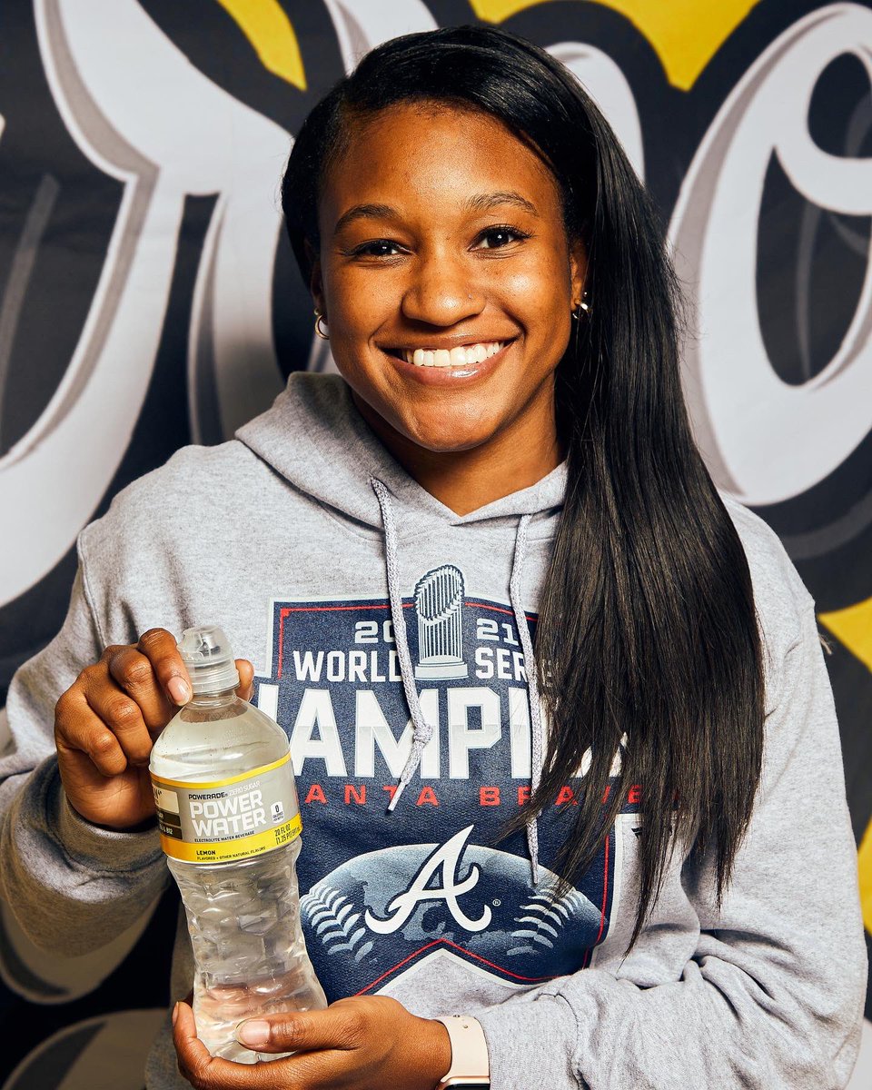Purpose2BeHeard's tweet photo. Session 80/20 was a success! 💛 Thank you to all of our guests &amp; athletes who came out and spent the day with us last Saturday. We want to give a special thanks to our partners over at @powerade 🤝 for keeping us hydrated and refreshed throughout our event! 💬💛 #PurposeToBeHeard https://t.co/TMnZVNyHqU